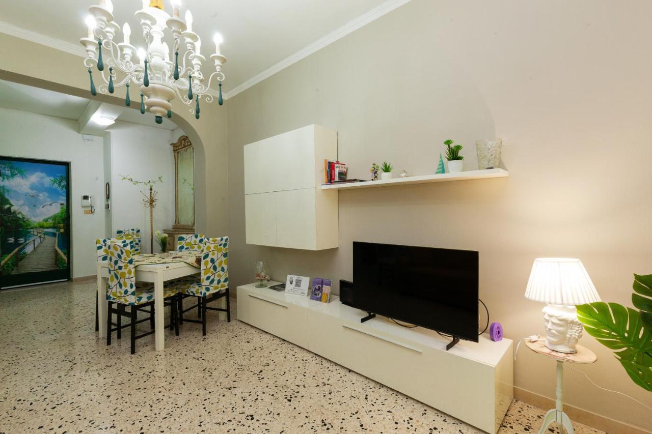Holiday Apartment My House ปาแลร์โม ภายนอก รูปภาพ