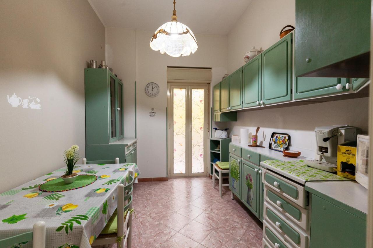 Holiday Apartment My House ปาแลร์โม ภายนอก รูปภาพ
