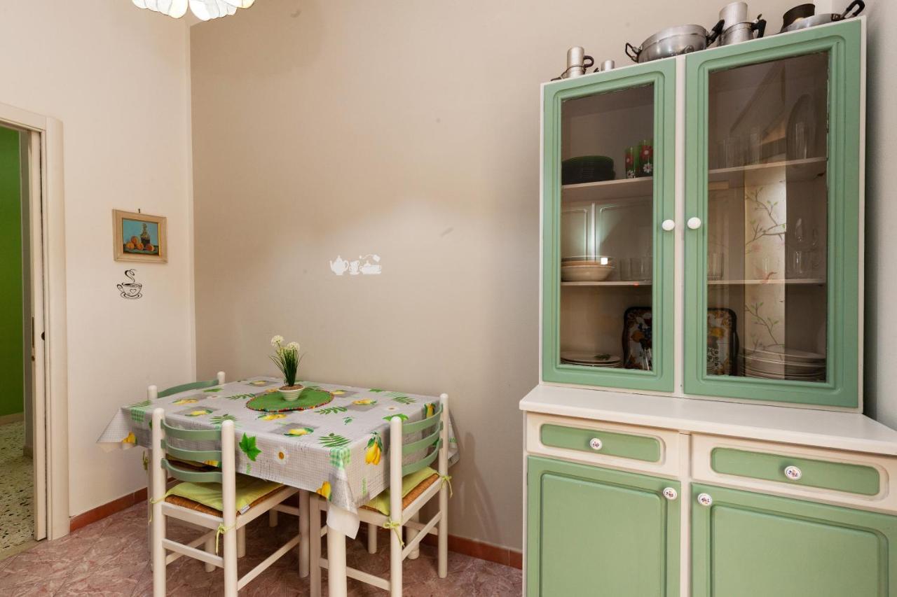 Holiday Apartment My House ปาแลร์โม ภายนอก รูปภาพ