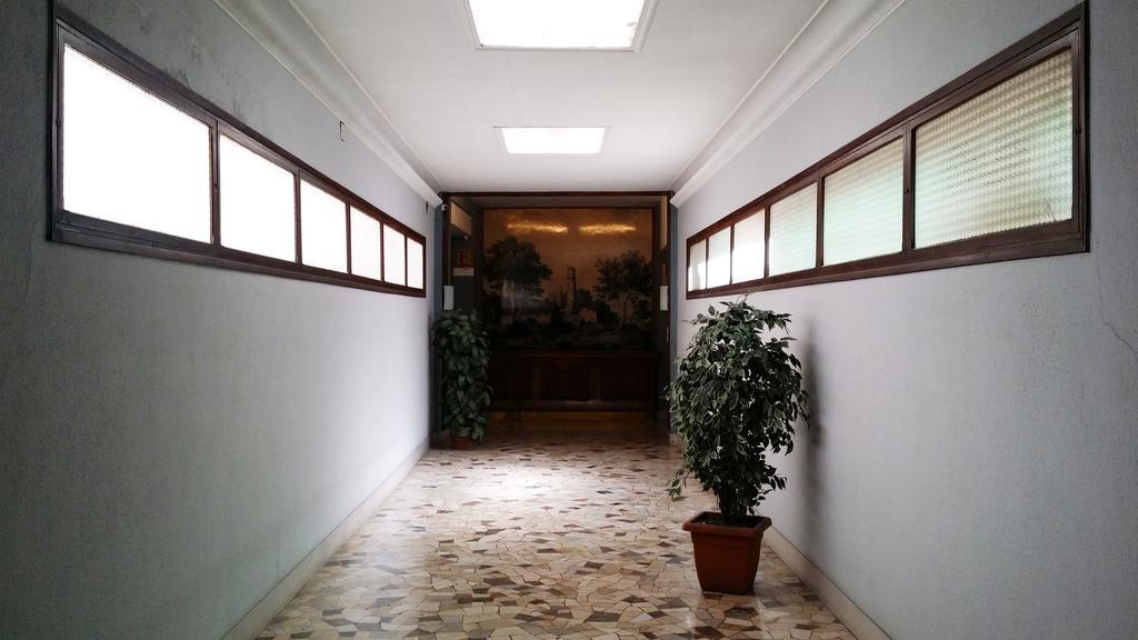Holiday Apartment My House ปาแลร์โม ภายนอก รูปภาพ